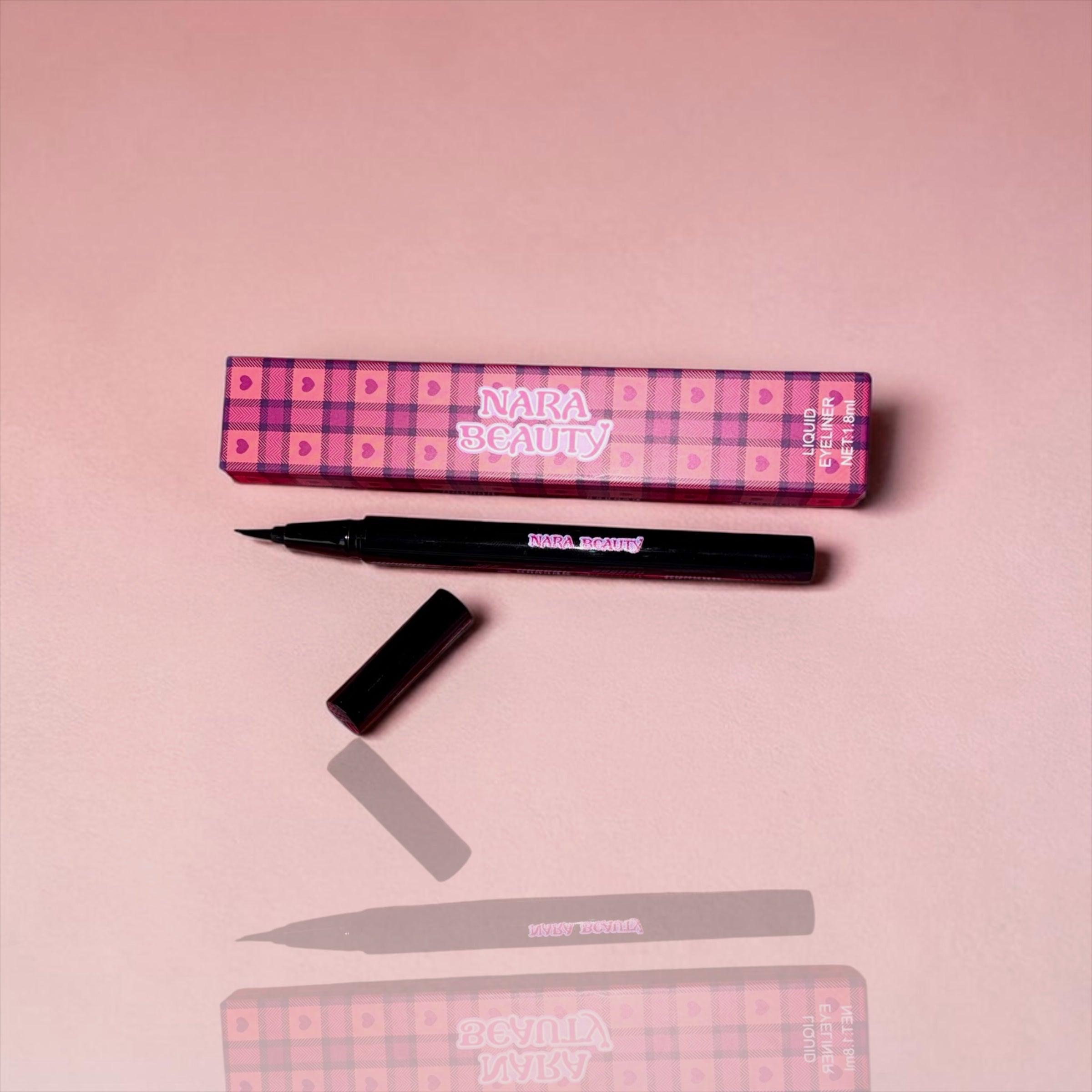 ARGAN OIL & VITAMIN E INFUSED MATT FINISH 24 HR LIQUID EYELINER