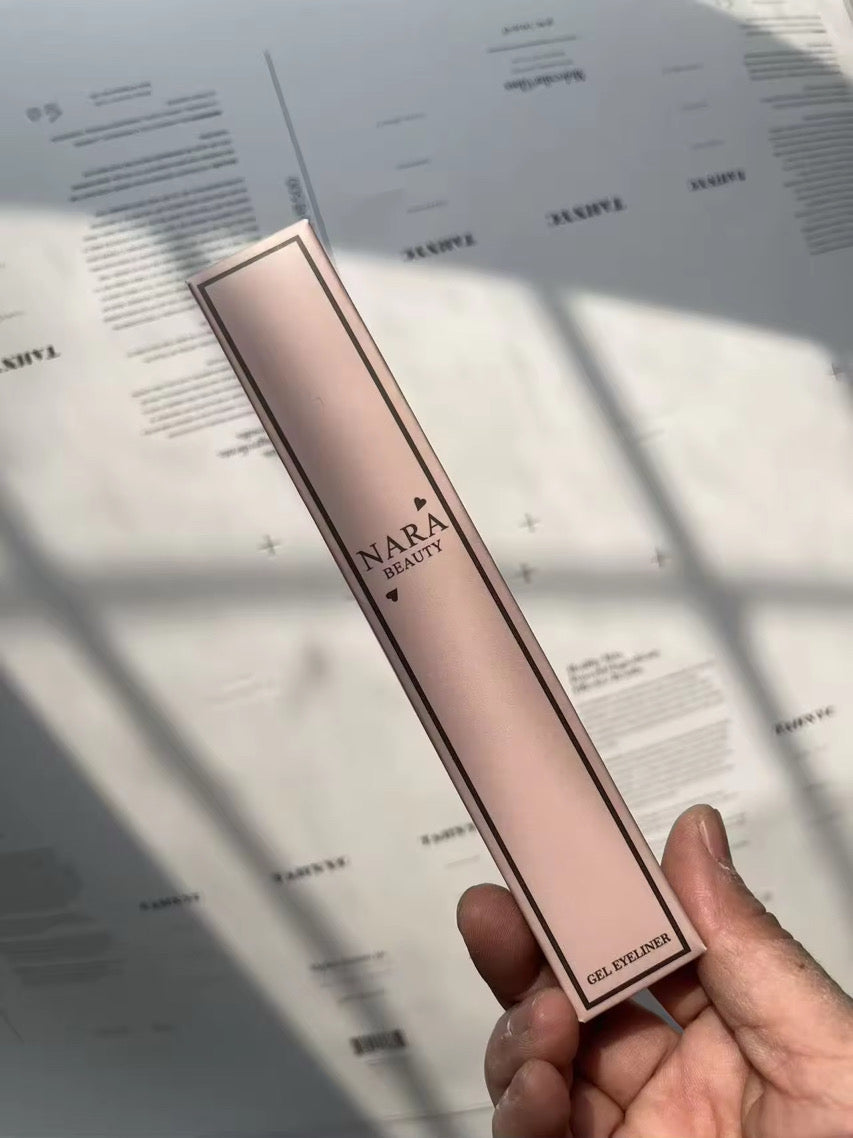VEGAN WATERPROOF GEL EYELINER WITH FRUIT EXTRACT AND CUCUMBER