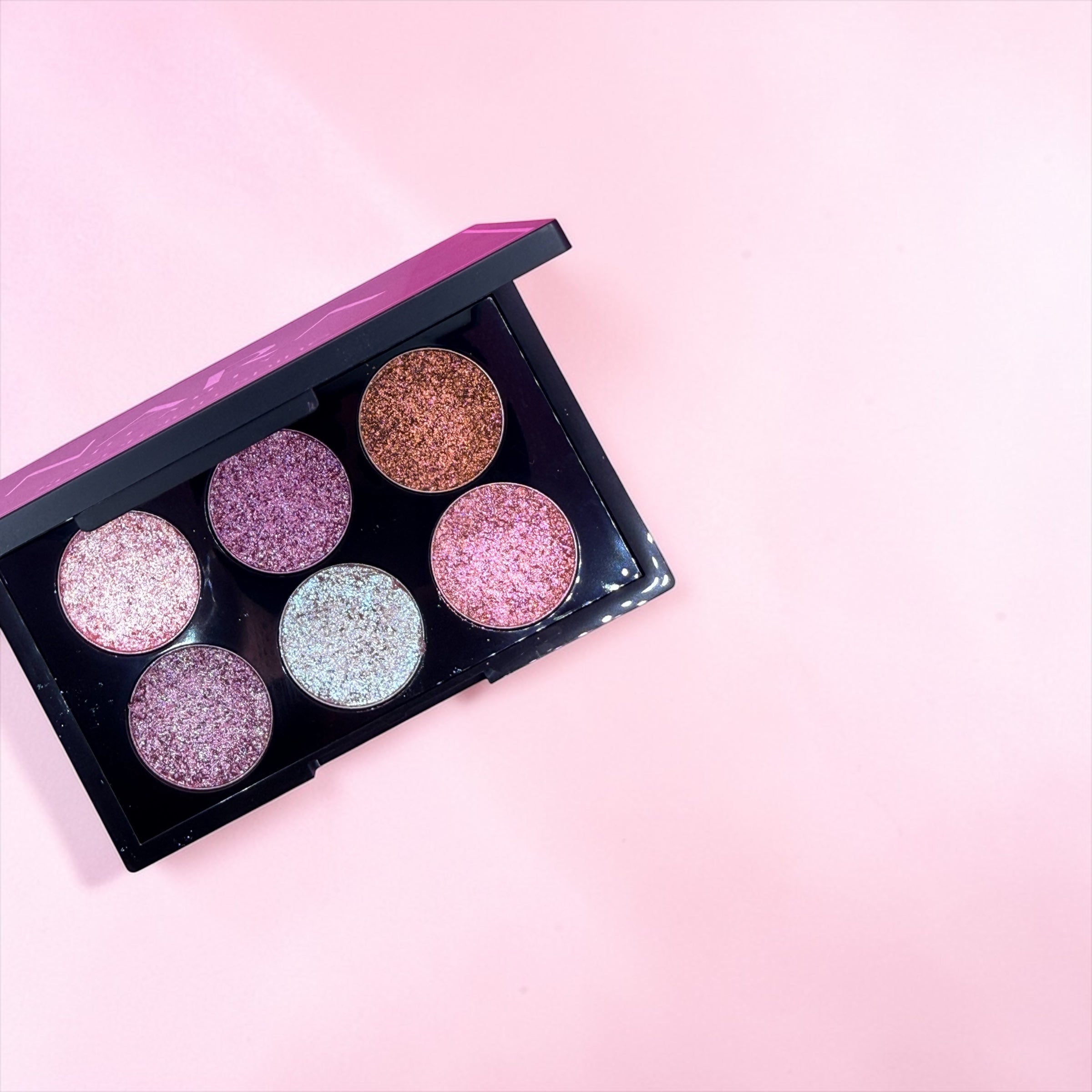 SOVEREIGN SHINE GLITTER EYESHADOW